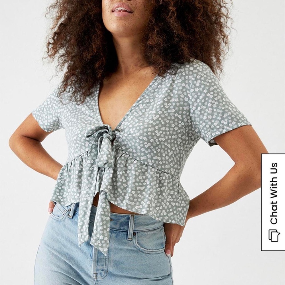 Pacsun L.A. Hearts Crop Tie Front Top Floral